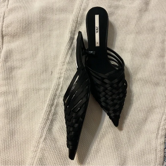 Zara Black Point Slide Heels Size  41 NWOT - Picture 4 of 6